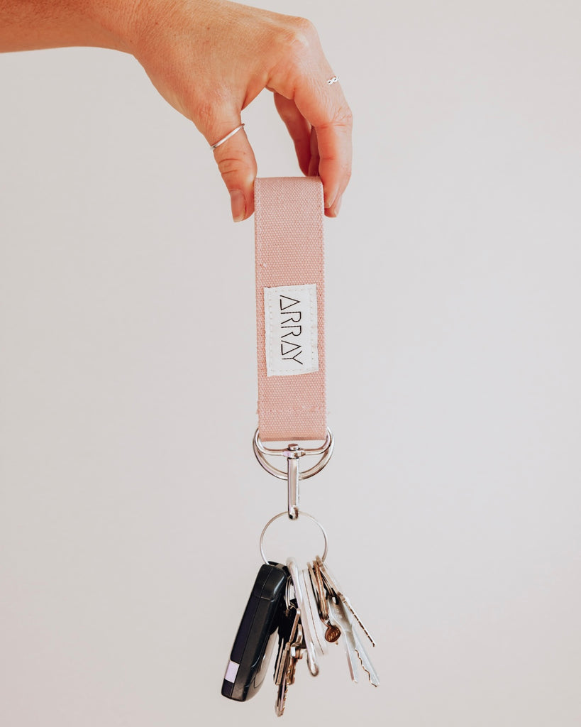 Simple, yet extremely handy keyring you didn’t know you needed. Make finding and carrying your keys easy with the ARRAY keyring.