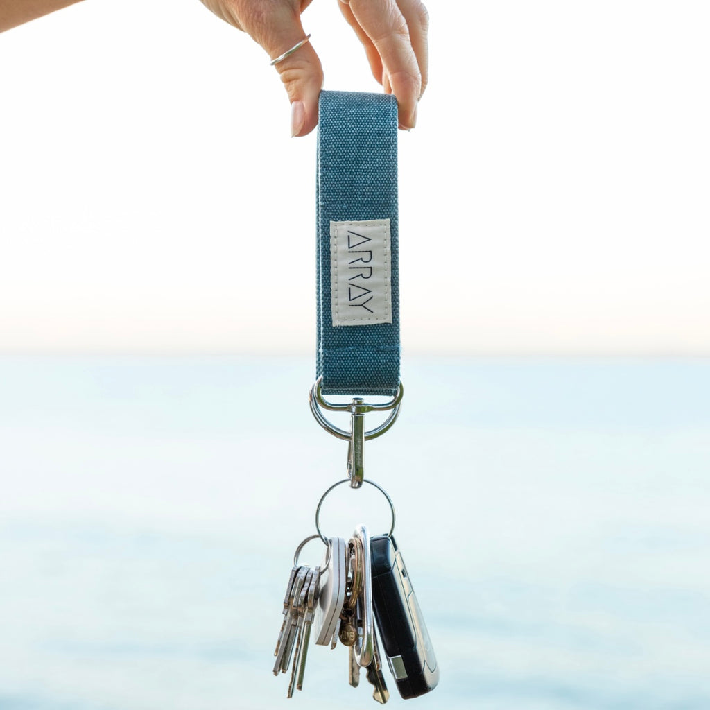 Simple, yet extremely handy keyring you didn’t know you needed. Make finding and carrying your keys easy with the ARRAY keyring.