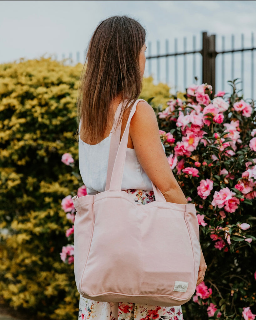 Everyday Zip Top tote bag with six internal pockets, in a versatile and casual style. Organise the chaos of everyday life. From baby bag, to work bag it is an everyday essential.