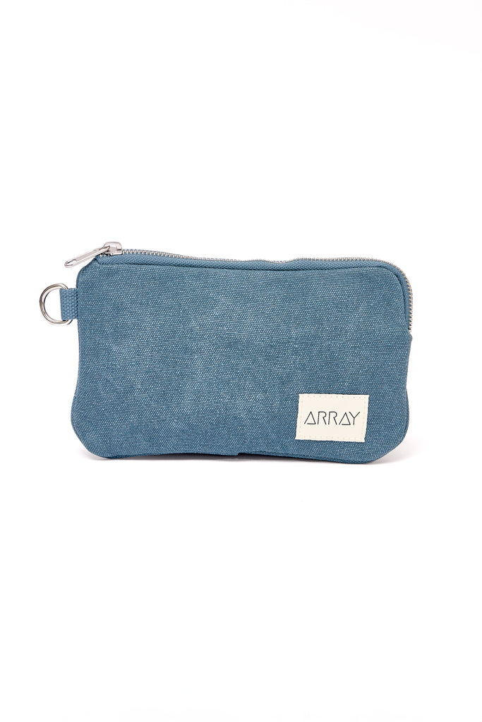 A small clutch for everyday organising. Simple and casual style, this grab-and-go clutch will help you feel a little organised.