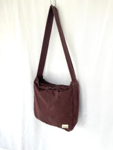 Load image into Gallery viewer, Crossbody Zip Top Pocket Tote - MULBERRY
