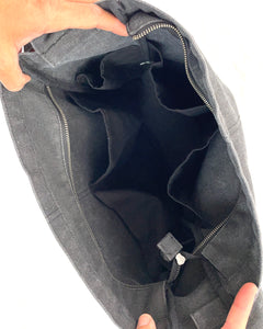 Crossbody Zip Top Pocket Tote - WASHED BLACK
