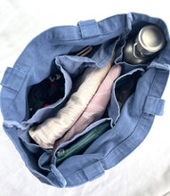 Load image into Gallery viewer, Everyday Pocket Tote - OCEAN BLUE
